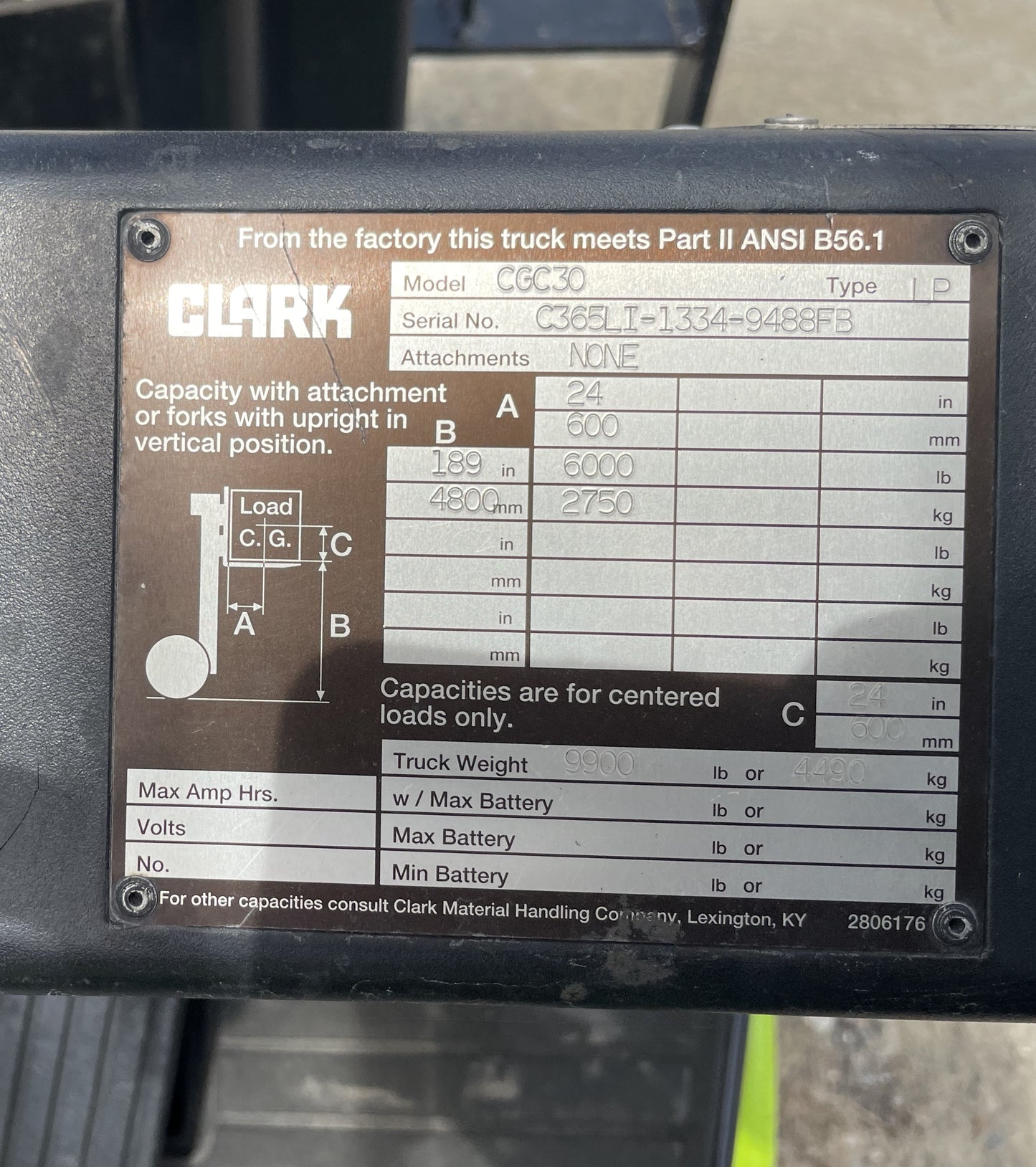 Clark CGC30 β 6,000 lb. LPG Forklift (3-Stage Mast, 48β Forks)
